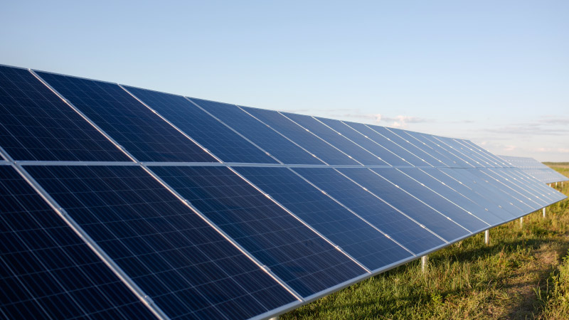 Sustainable development project Solar power for irrigation and drinking water in a rural Indian village